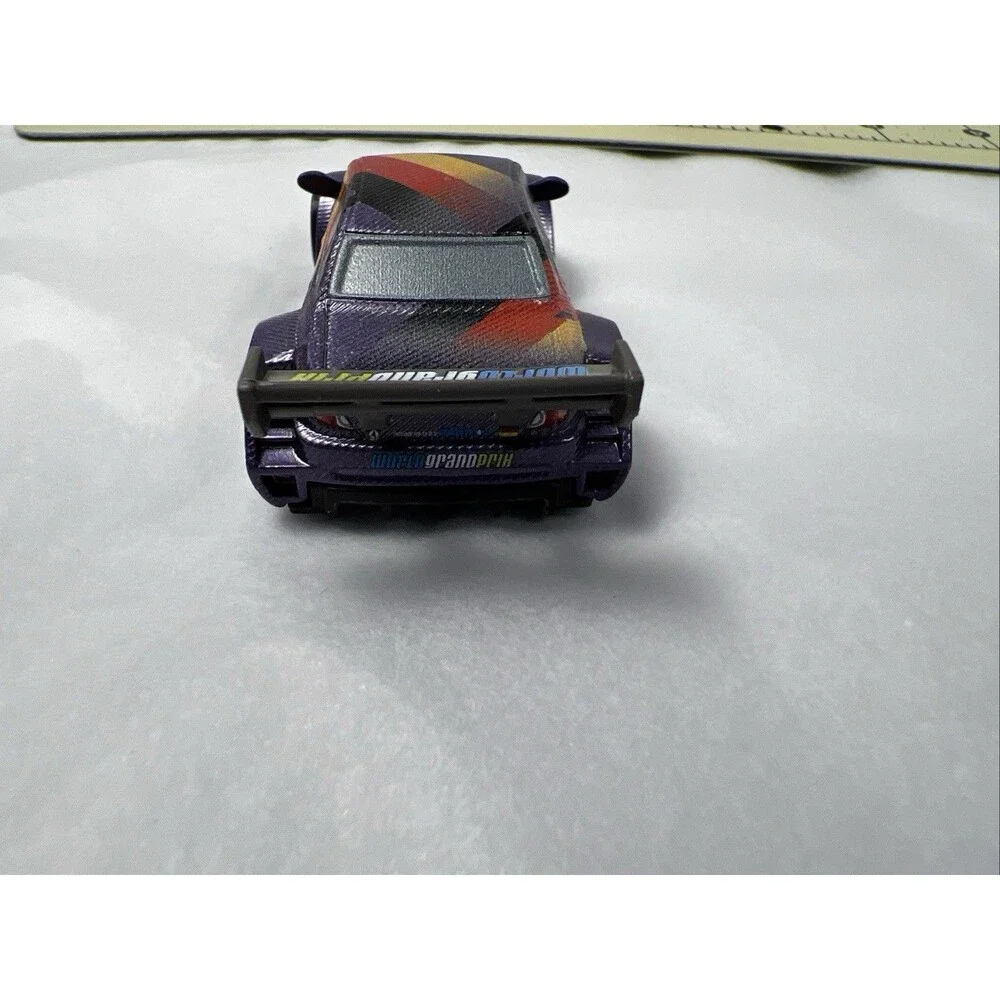 Mattel Disney Pixar Cars Max Schnell 1:55 scale die-cast Carbon Racers Edition